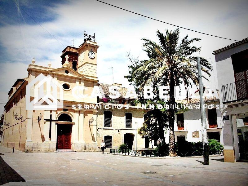 Foto b59bcf6e-c2eb-4961-bb6d-feeab61ef834. Local comercial casabella inmobiliaria vende bajo comercial en benimaclet. en Valencia