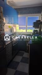 Appartement à Malva Rosa. Casabella inmobiliaria vende piso en la malvarrosa muy próxima a