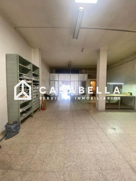 Foto d48a9379-fd03-4af0-8bfe-7f6c8f21d824. Local comercial a Nou Moles Valencia