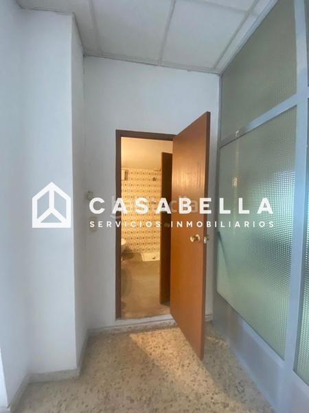 Foto fb473b1e-320b-4137-84e0-79d943ed7178. Local comercial a Nou Moles Valencia