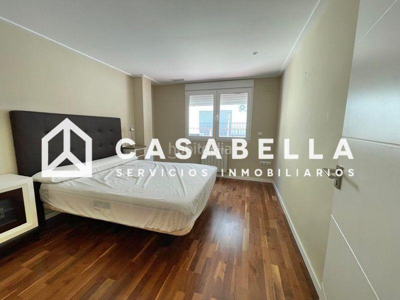 Foto 17f36ddc-d7f7-4c3b-8976-167b0a2d4d97. Alquiler piso casabella inmobiliaria alquila amplia vivienda en el barrio de Exposición, amueblada y con electrodomésticos. en Valencia