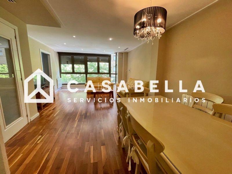 Foto 223299d9-e76a-43bc-8e03-2b21bee977de. Alquiler piso casabella inmobiliaria alquila amplia vivienda en el barrio de Exposición, amueblada y con electrodomésticos. en Valencia
