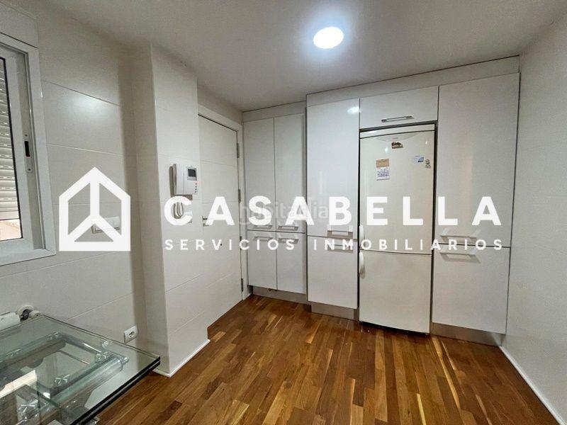Foto 2ffce769-cf25-49cf-a1c2-6b29f1747849. Alquiler piso casabella inmobiliaria alquila amplia vivienda en el barrio de Exposición, amueblada y con electrodomésticos. en Valencia