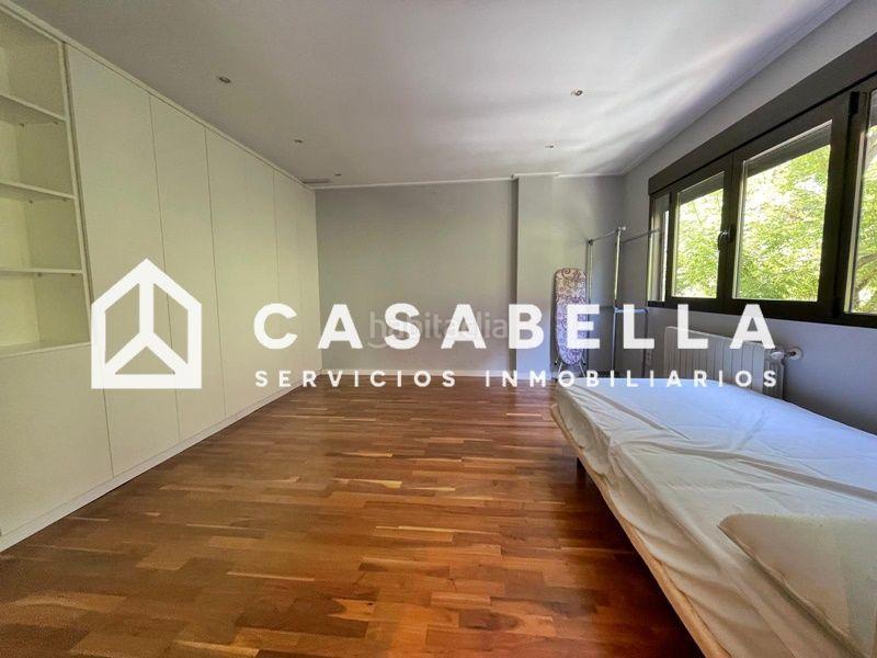 Foto 7532f101-0fd6-45ce-b7ba-3fece69f30f5. Alquiler piso casabella inmobiliaria alquila amplia vivienda en el barrio de Exposición, amueblada y con electrodomésticos. en Valencia