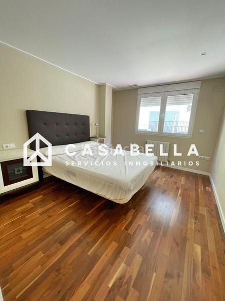 Foto 9a951f8c-180e-4aad-8ba3-b92aab90700d. Alquiler piso casabella inmobiliaria alquila amplia vivienda en el barrio de Exposición, amueblada y con electrodomésticos. en Valencia