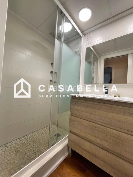 Foto f79528c8-50db-4887-ae57-808101c65731. Alquiler piso casabella inmobiliaria alquila amplia vivienda en el barrio de Exposición, amueblada y con electrodomésticos. en Valencia