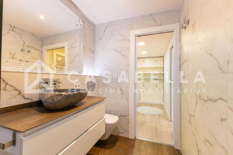 Foto 37b3133b-a157-4c44-9258-e84db8d49b2c. Chalet casabella inmobiliaria vende villa de lujo en El Bosque. en Chiva
