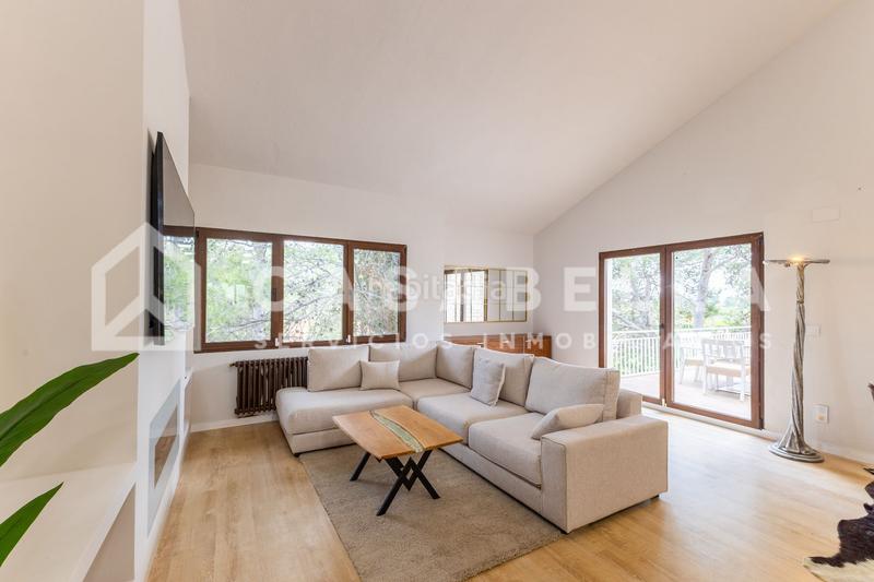 Foto 651df038-9daf-4adc-a7a3-a2ba634e9f7e. Chalet casabella inmobiliaria vende villa de lujo en El Bosque. en Chiva