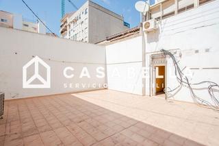 Local Comercial en La Petxina. Casabella inmobiliaria vende local comercial en juan llorenc