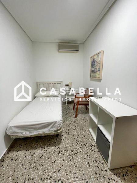 Foto 660f6b48-51c8-47b0-b0c0-e9d293bc5b73. Alquiler piso casabella inmobiliaria alquila vivienda destinada a estudiantes. en Valencia