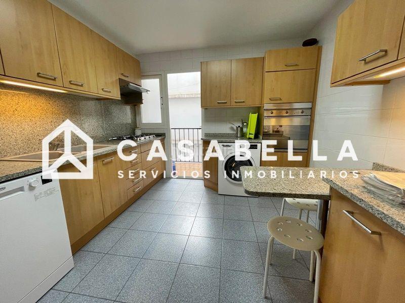 Foto df6768b2-c800-458e-ae59-24de3103fce7. Alquiler piso casabella inmobiliaria alquila vivienda destinada a estudiantes. en Valencia