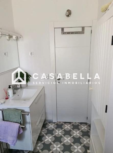 Foto c273bc8e-c2c9-4d35-b7ad-ad88e9998819. Etagenwohnung mit heizung in El Perellonet Valencia