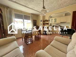 Pis a Exposició. Casabella inmobiliaria vende en exclusiva vivienda en el barrio