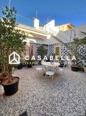 Casa  Actor rambal. Casabella inmobiliaria vende casa en burjasot  zona concordia.