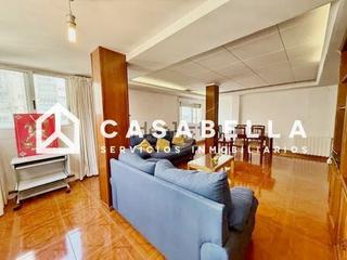 Etagenwohnung in Maestro Esteban Catalá