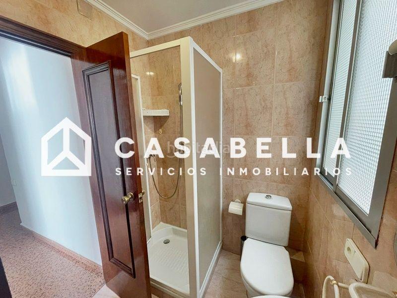 Foto f28c83d2-be7e-4123-ae56-d5113a7b1546. Rent flat with heating in Exposició Valencia