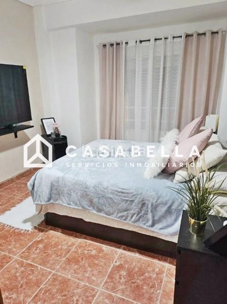 Foto bc48a689-d348-4c5c-b20f-40963b9a9445. Appartement avec chauffage dans Barrio Benicalap Valencia