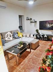 Pis a Barrio Benicalap. Casabella inmobiliaria vende piso exterior en la calle picayo en