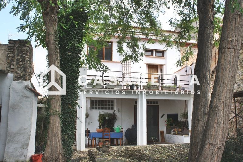 Foto b5aac9fe-2dfd-4044-a28e-885c7d55f0d3. Casa adossada amb calefacció a Pinet