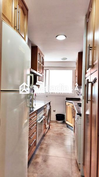 Foto ec304304-2fe5-4ccd-b4bd-364cfe582905. Pis a El Perellonet Valencia