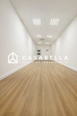 Local Comercial a Barrio de Campanar. Casabella inmobiliaria vende local comercial en el barrio de cam