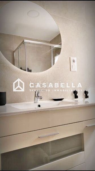 Foto bd005e34-a9ad-491c-af19-ea192b2893cb. Pis a playa puerto de Sagunto Sagunt