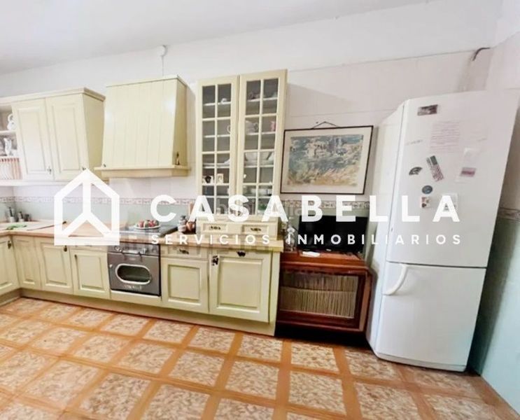 Foto c2bce8a6-00be-4ec1-a102-62416e3a484b. Pis amb calefacció a Russafa Valencia