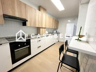 Lloguer Pis  Calle artes gráficas. Casabella inmobiliaria alquila vivienda para estudiantes mir más