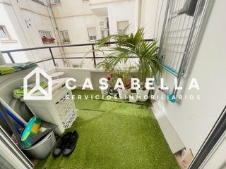 Appartamento in Exposició. Casabella inmobiliaria vende en exclusiva vivienda reformada con