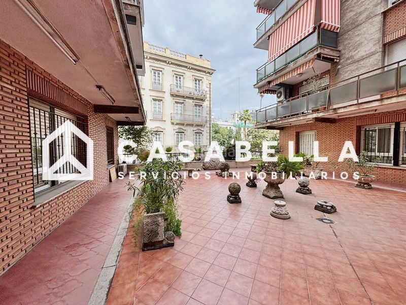 Foto 52d6cf5e-565d-4297-a53a-bae06f4f9e1f. Pis a Sant Francesc Valencia