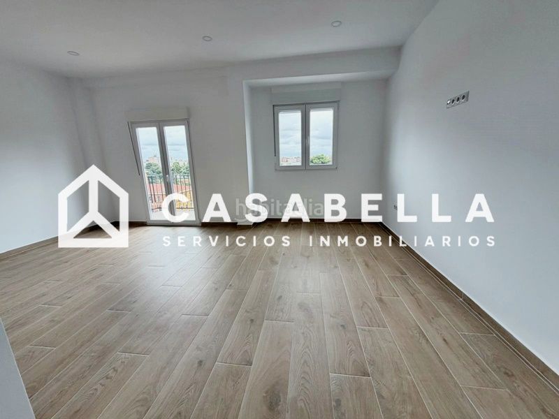 Foto 3b482cbf-cc2c-4575-8d7a-08c376053a3b. Pis a Nou Moles Valencia