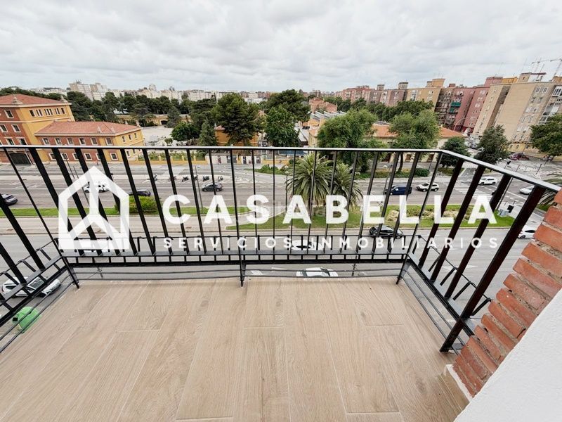 Foto b7d978e9-6ab5-4a7b-8bb3-ecc016ab29f5. Pis a Nou Moles Valencia