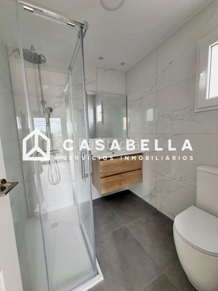Foto c5ab30d4-9227-4754-9e0a-5bdd3300cbef. Pis a Nou Moles Valencia