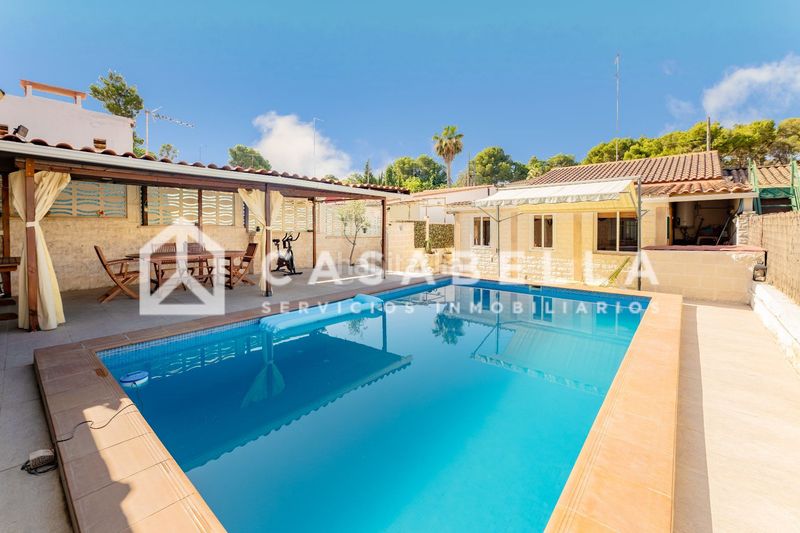 Foto fcf5f204-86fb-4b22-aef7-5bb4bfd40c40. Casa amb calefacció piscina a La Cañada Paterna