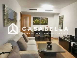 Appartamento in Barrio de Benimaclet. Casabella inmobiliaria vende piso totalmente reformado y exterio