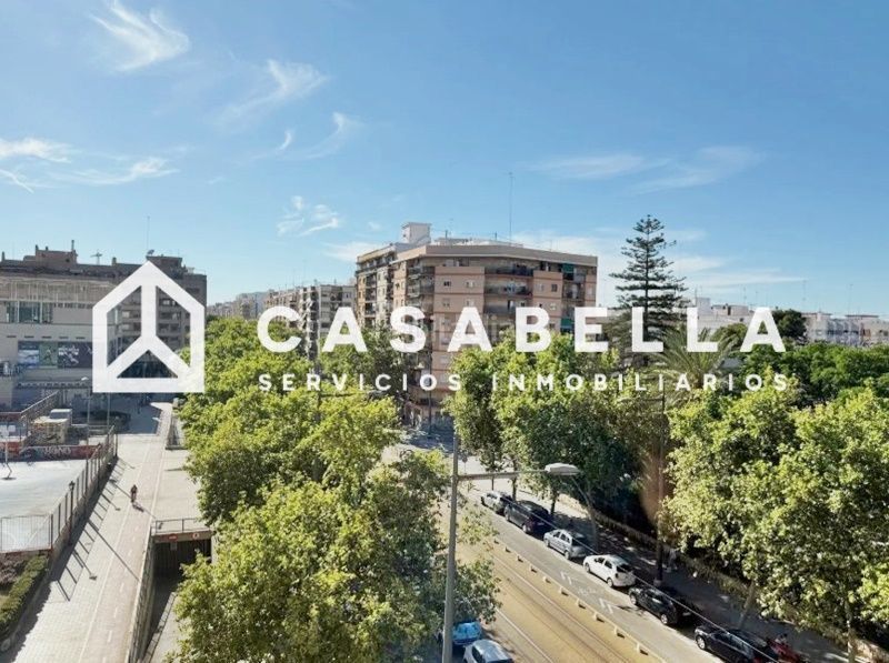 Foto f3ac3a3f-80af-4b36-bd88-e93491678f69. Pis amb calefacció piscina a Barrio de Benimaclet Valencia