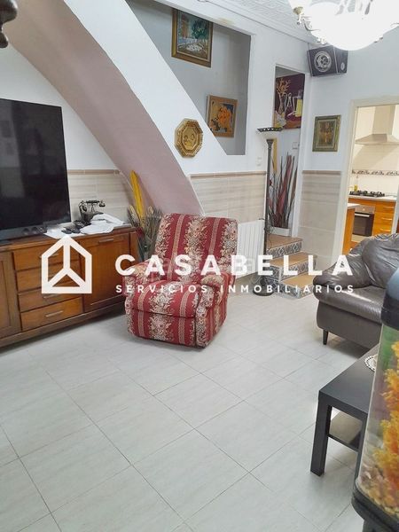 Foto b6bbd9c3-9c45-4851-98d0-e949a1660fda. Casa amb calefacció a Vinalesa