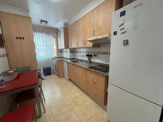 Location Appartement  Carrer san isidro 24. Piso para estudiantes