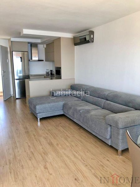 Foto daae14ff-665c-4611-8a15-c86dc79c21ba. Estudi a Playa Levante Benidorm