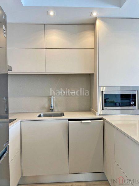 Foto eb58c6e6-2d4e-40fe-b3f8-d75869f73dba. Estudi a Playa Levante Benidorm