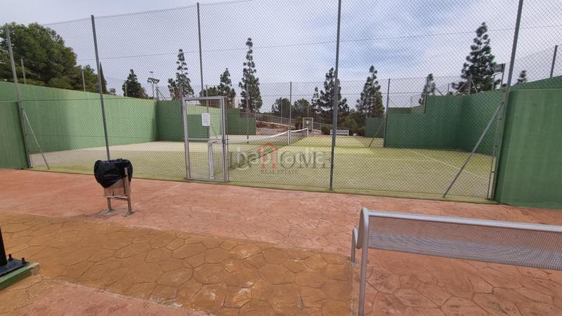 Foto 1a676048-9719-48d2-9f6b-fc3ca21b8a67. Appartement mit parking pool in Playa Poniente Benidorm