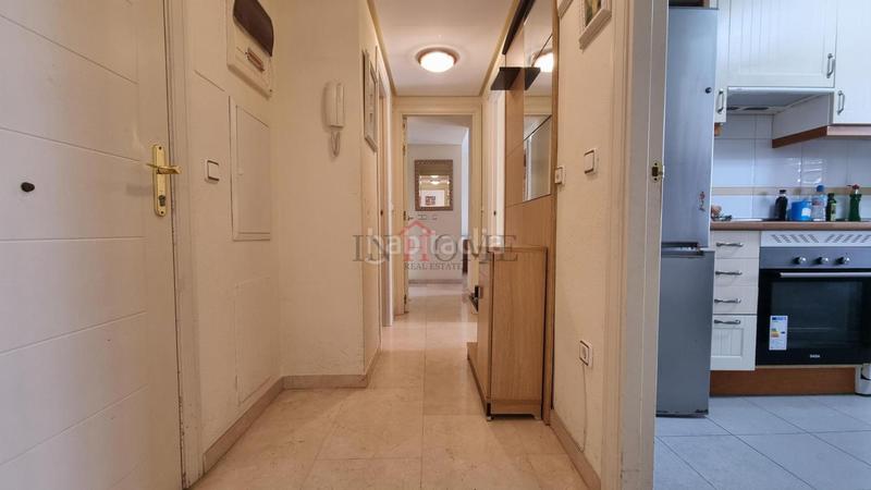 Foto 14e402f3-da8f-4644-9559-0358d2160c2f. Piccolo appartamento con piscina in Playa Poniente Benidorm