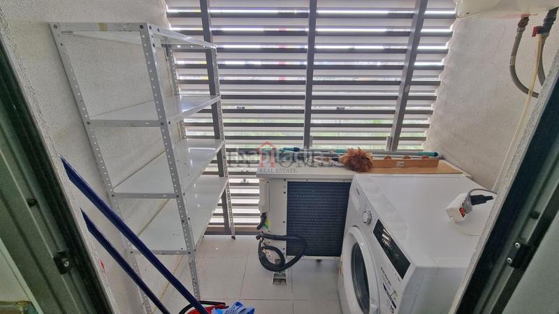 Foto ed81f648-37bc-4fc4-a5d6-568c7ed01c4c. Piccolo appartamento con piscina in Playa Poniente Benidorm