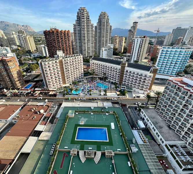 Foto 0fcac470-6b32-4e54-9304-265820af42d0. Apartament amb piscina a Playa Levante Benidorm