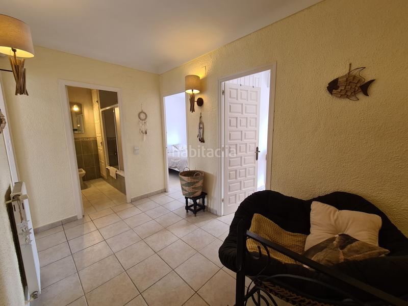 Foto 0e275e3d-dc6f-4aca-9074-3fa2eeac9828. Casa adosada bonita casa con piscina y amarre de 12m, cerca del mar en Empuriabrava