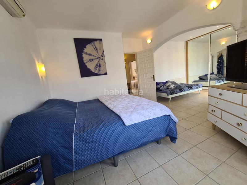 Foto 4244f295-b0f8-49df-b989-9b48c786f489. Casa adosada bonita casa con piscina y amarre de 12m, cerca del mar en Empuriabrava