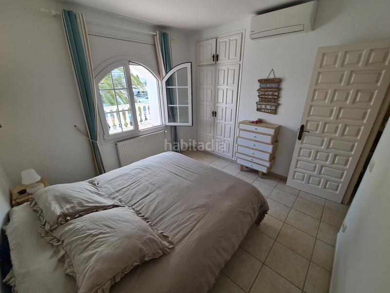Foto a40fdb6c-dd84-4986-b98f-af95b2f13d11. Casa adosada bonita casa con piscina y amarre de 12m, cerca del mar en Empuriabrava