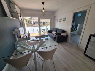 Apartament  Carrer de sant morí. Apartamento en el centro, 3hab. y 400m de la playa con licencia