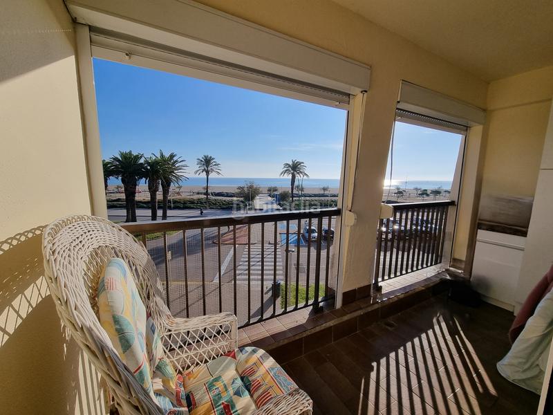 Foto 005622aa-7082-4367-a719-0e69986d386c. Apartamento encantador piso en primera línea de mar en Empuriabrava