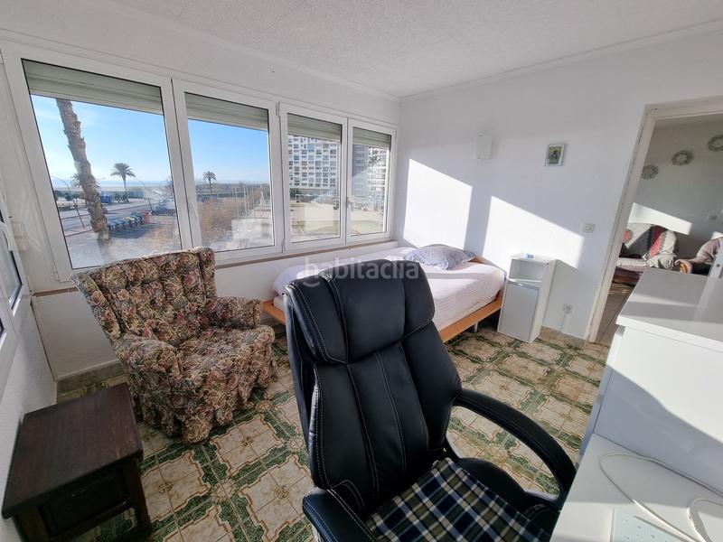 Foto c4270160-d0c6-4bdc-bed0-46bf8e84117a. Apartamento encantador piso en primera línea de mar en Empuriabrava